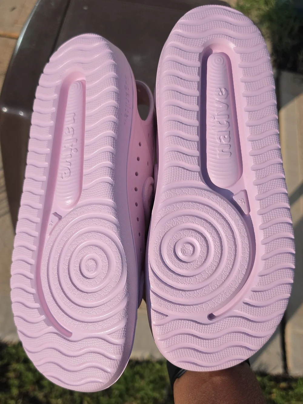 Native Shoes Child Chase Sandal Pink Bio-bling Big Kids Size J5